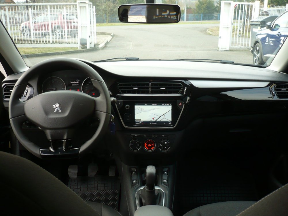 P 301 b.jpg