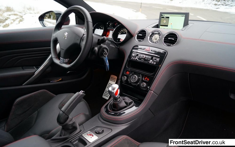 Peugeot-RCZ-R-2013-Interior-Phil-Huff-FrontSeatDriver_co__uk_.jpg