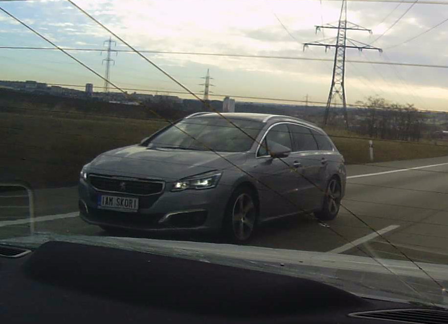 SPZ_peugeot_zadni.png.ca8190c48faeac53ce051f268836b0c5.png