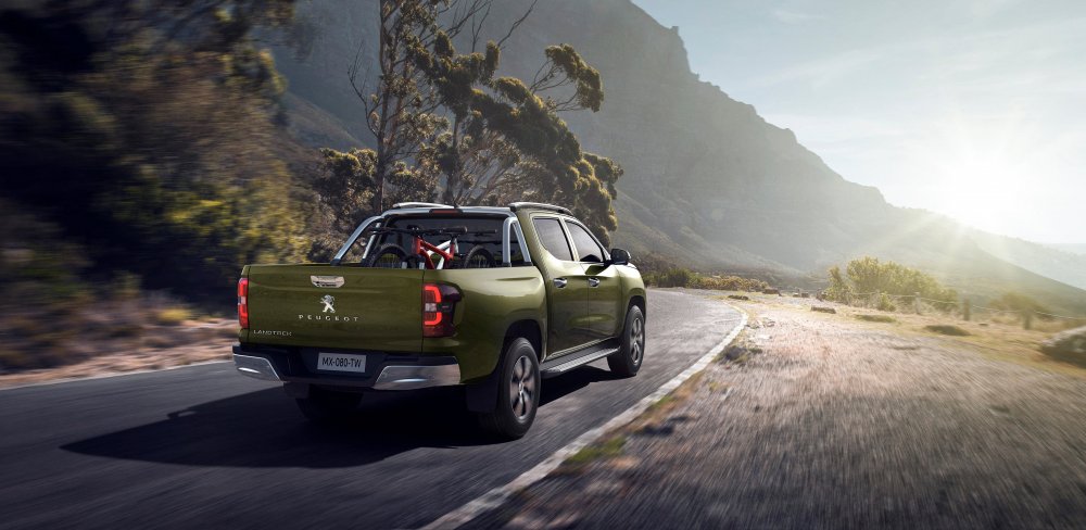 PEUGEOT_LANDTREK_2002STYP026.jpg