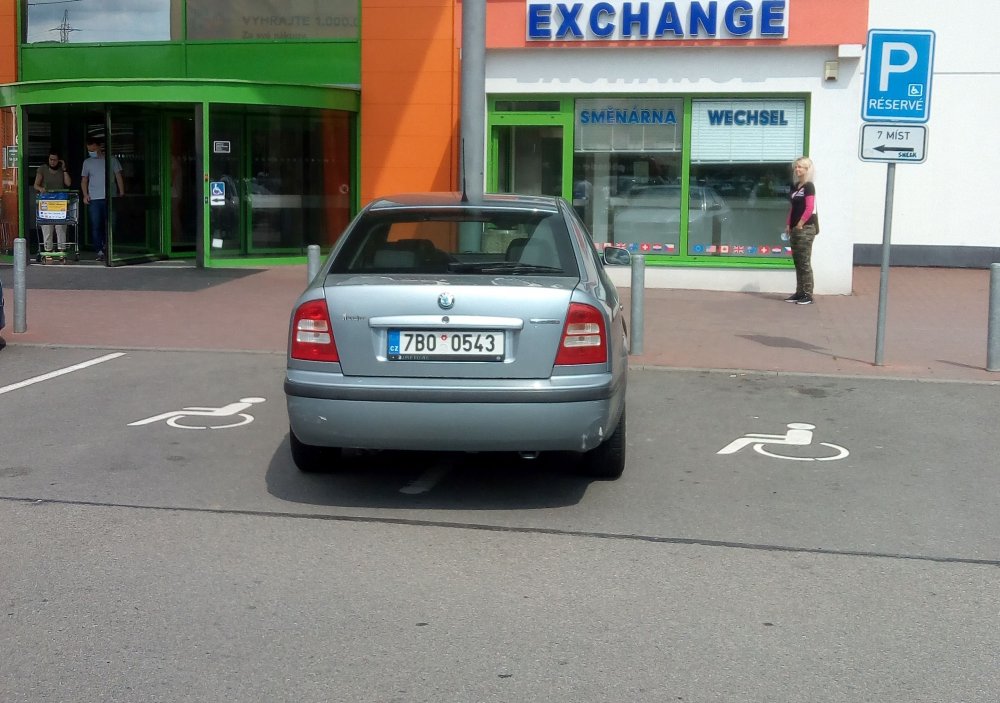 parkiiing.jpg