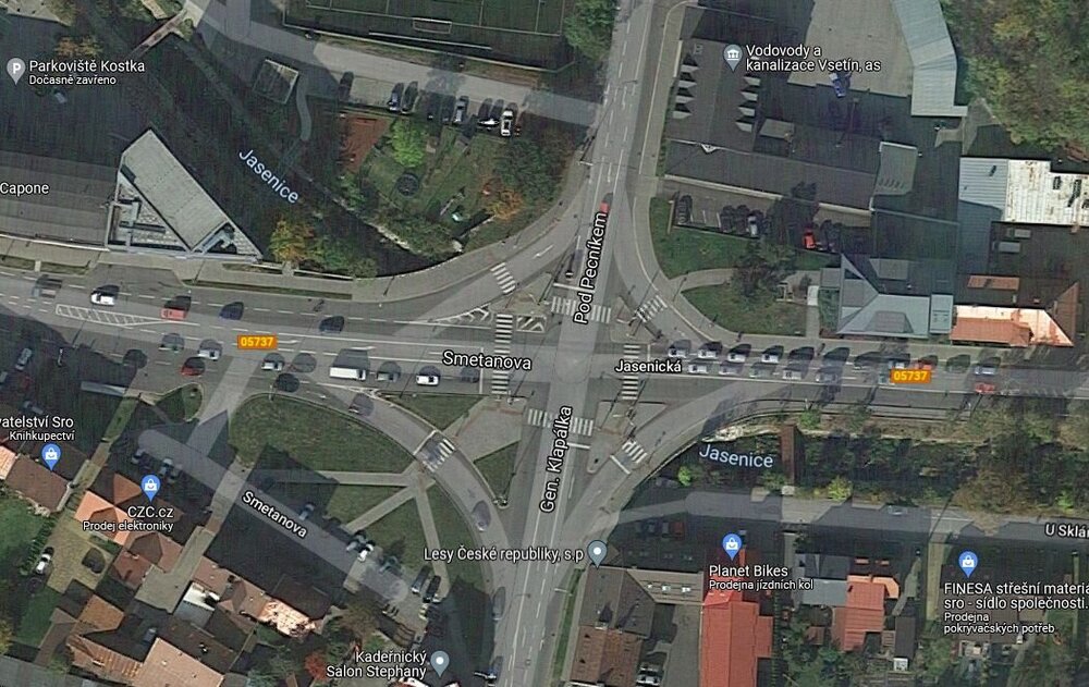 Beze jména.jpg
