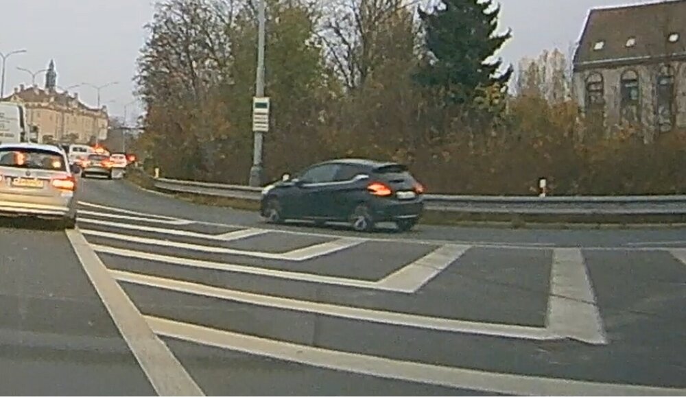 Frame 2021.11.12 07-27-39 (0-01-17.927).jpg