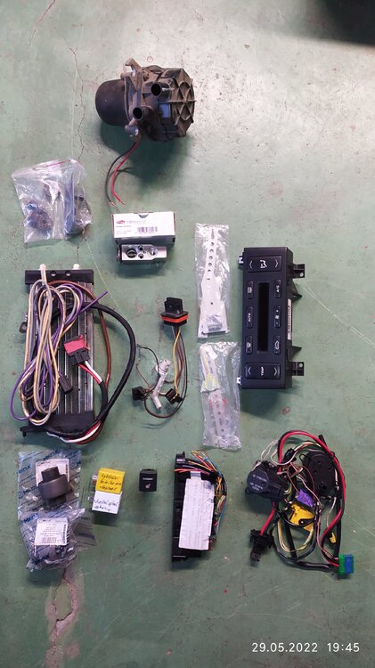 ND P406a.jpg
