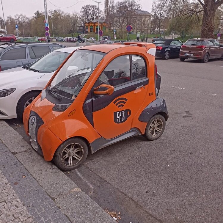 Au2.jpg