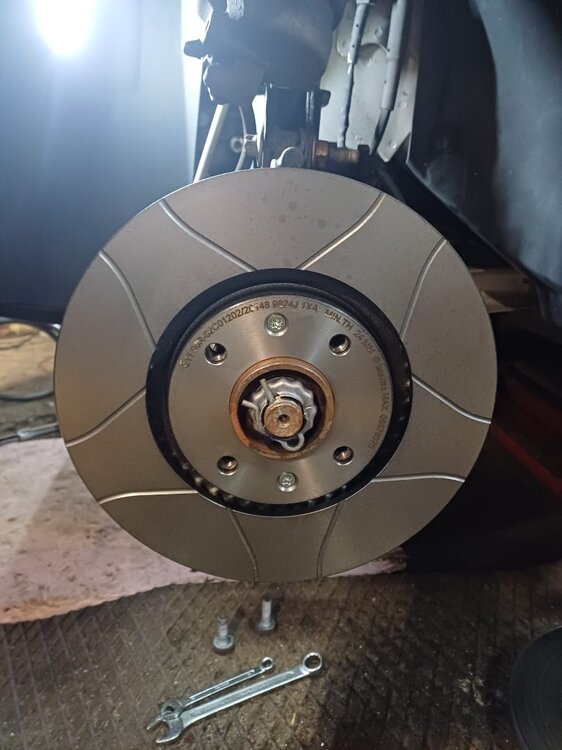 Brembo2.jpg
