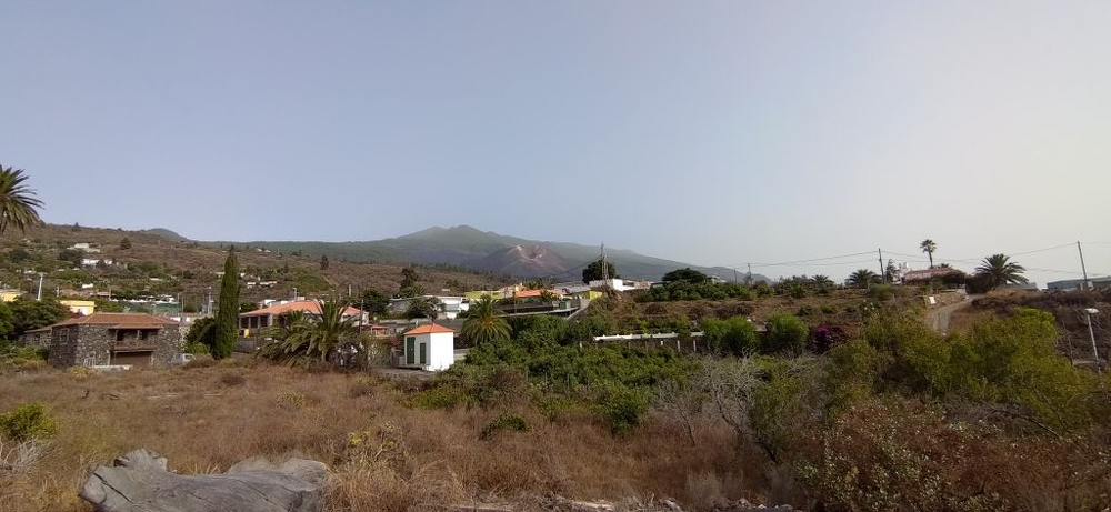 volcano01.jpg